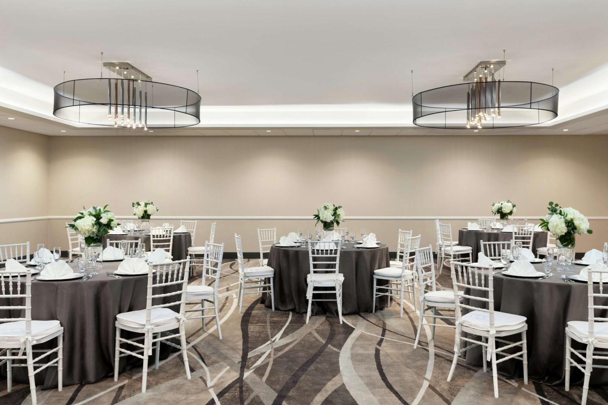 Embassy By Hilton Arcadia-pasadena Area Hotel