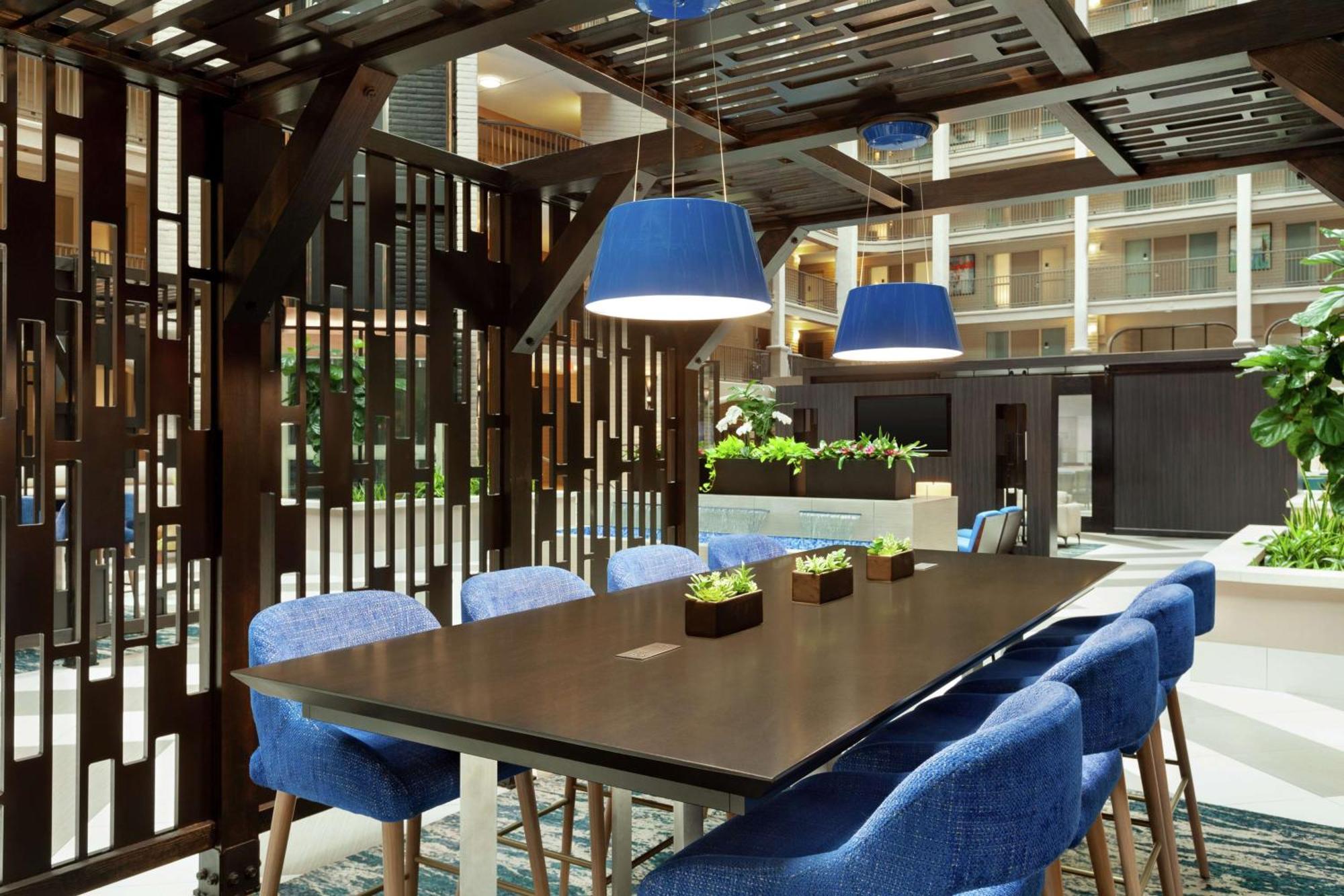 Embassy By Hilton Arcadia-pasadena Area Hotel