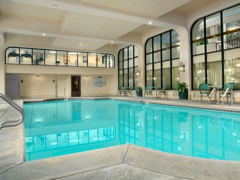 Hotel Embassy By Hilton Arcadia-pasadena Area
