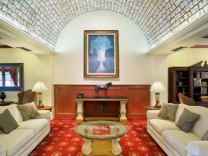Embassy By Hilton Arcadia-pasadena Area Hotel